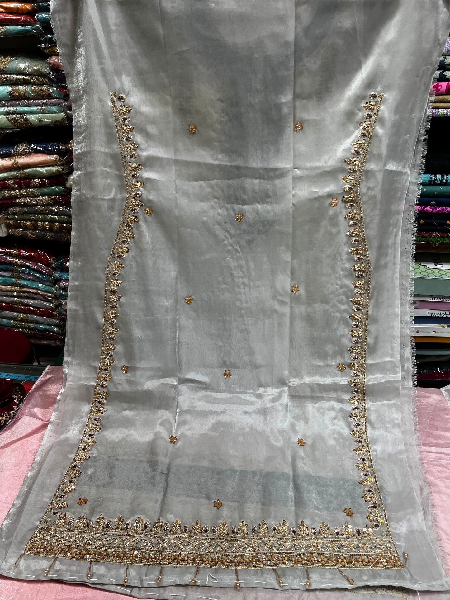 Elegant Sheesha Silk Embroidered Suit with Chiffon Silk Dupatta – 3 Piece Unstitched