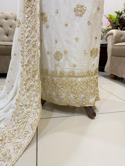 Trending Tilla Gota Work Medium Silk 2pc Suit – Premium Festive Wear