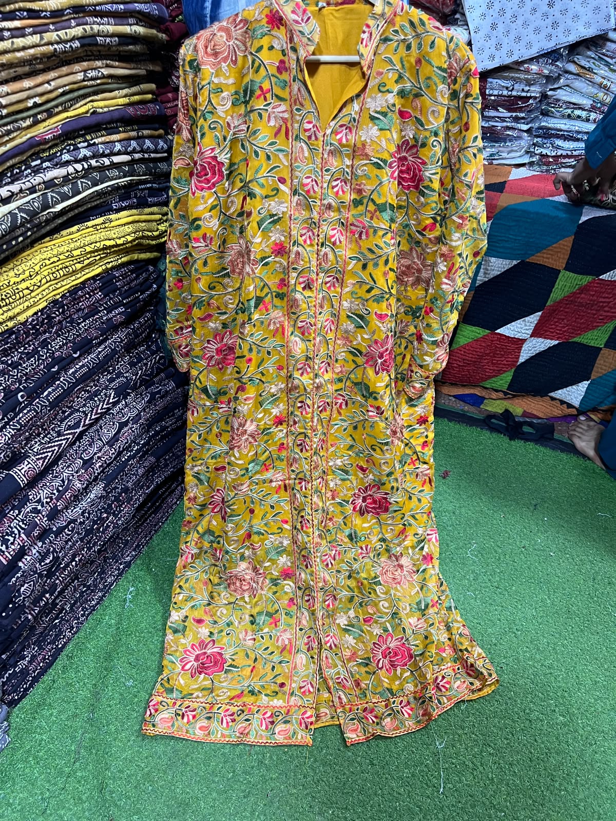 Elegant Gulabkari Chiffon Kaftan with Lining | Fully Embroidered Both Sides