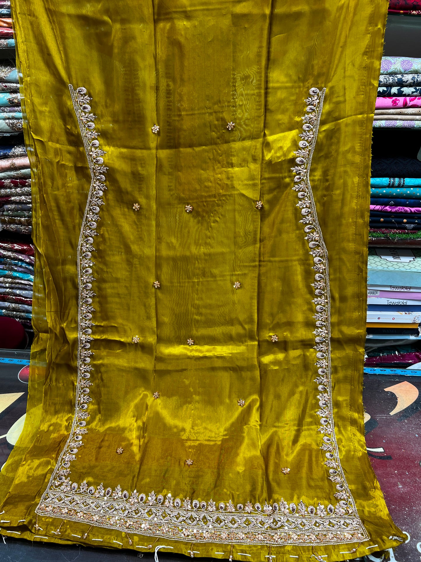 Elegant Sheesha Silk Embroidered Suit with Chiffon Silk Dupatta – 3 Piece Unstitched