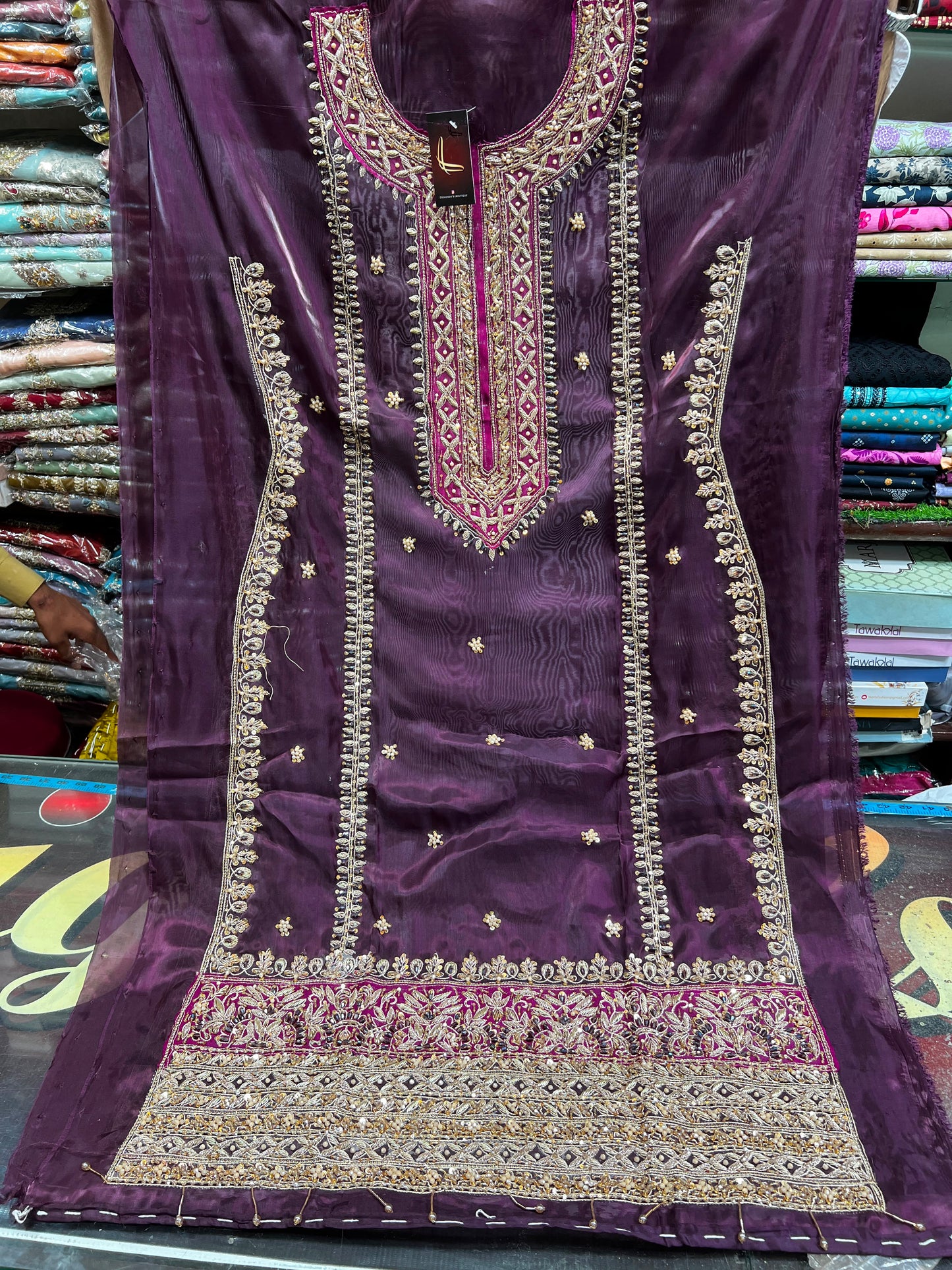 Elegant Sheesha Silk Embroidered Suit with Chiffon Silk Dupatta – 3 Piece Unstitched