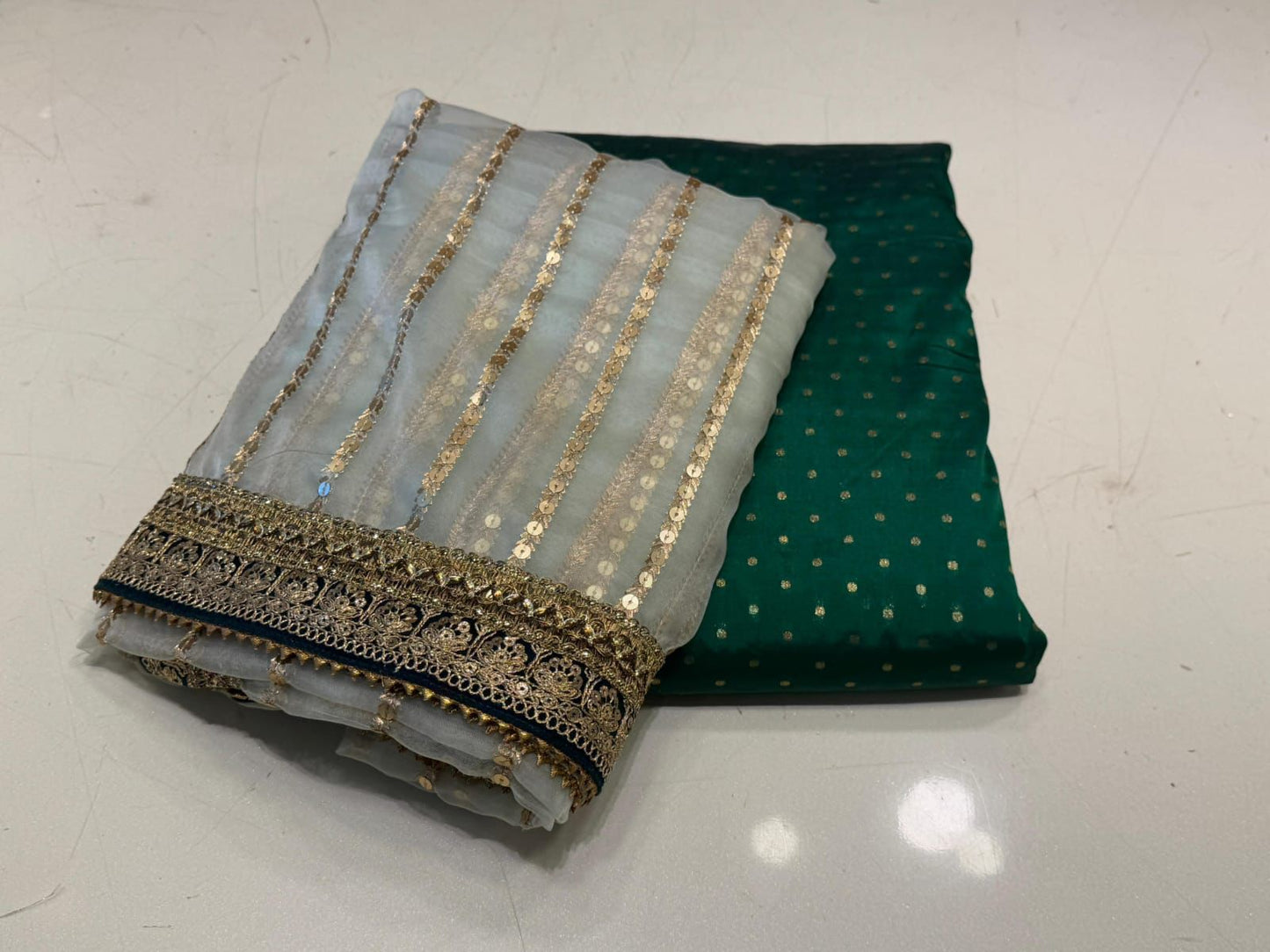 Dot Resham Unstitched 5-Yard Suit & Ready Dupatta
