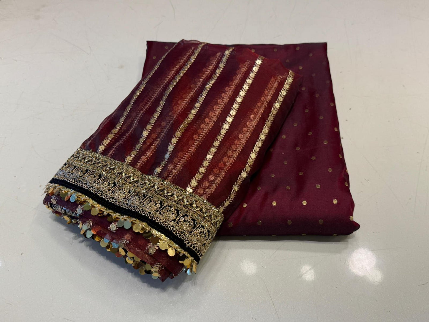 Dot Resham Unstitched 5-Yard Suit & Ready Dupatta